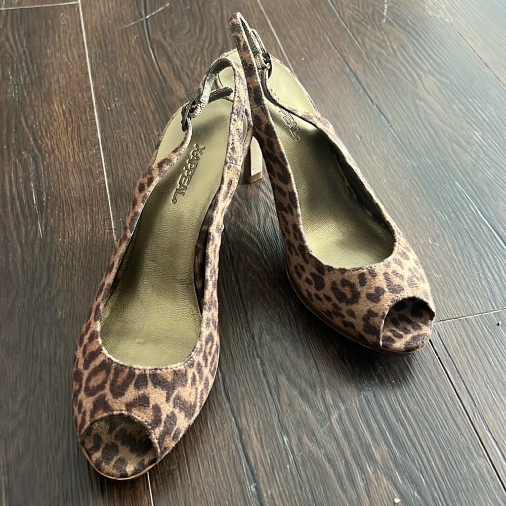 Cheetah Print Peep Toed Heels